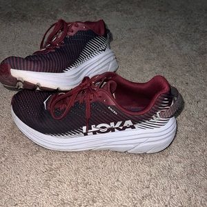 Women’s hokas shoes